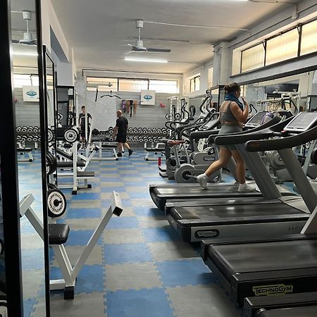 Family Room ポルティチ エクステリア 写真